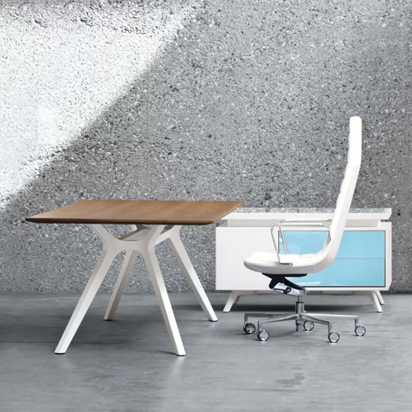 Nipe Design - arredi direzionali per uffici